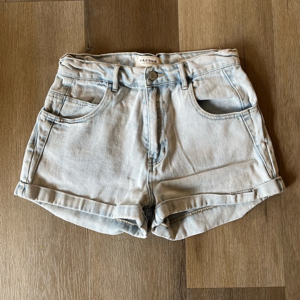 PacSun Light-wash High Waisted Denim Mom Shorts